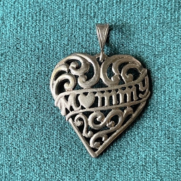 Elegant Silver Heart Pendant,women pendant, heart pendant,silver pendant - Picture 3 of 10